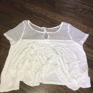 Delia’s White Crop Top (size M)